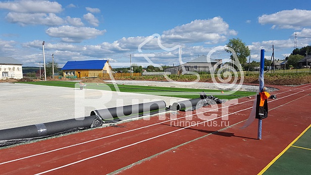 Строительство школьного стадиона в Сылве